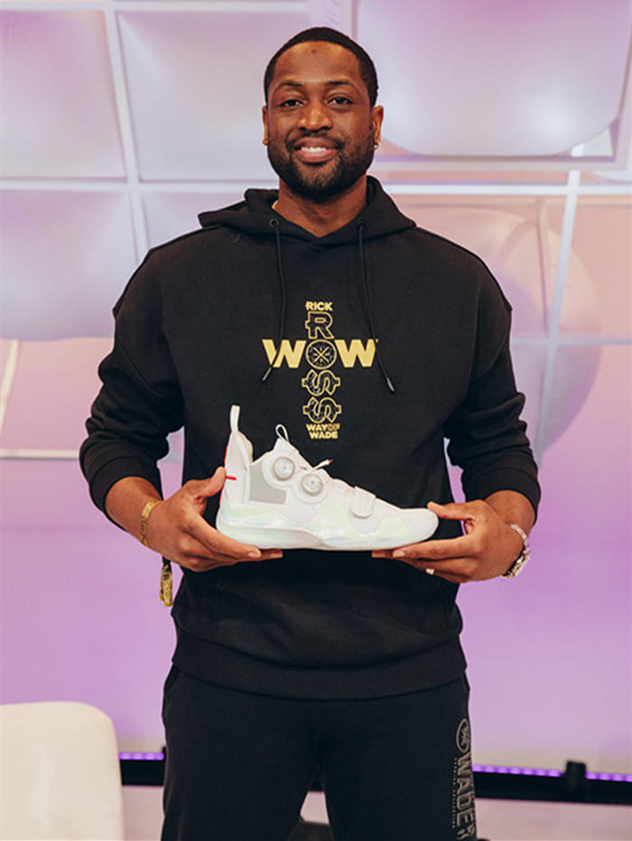 利扎拉祖专栏：德尚的严谨态度是法国队不在预选赛翻车的关键（利扎拉祖专栏：德尚的严谨让法国队稳过预选赛）