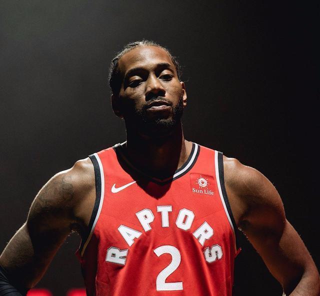 斯帕莱蒂：踢无锋不是想刺激前锋，是因为我确信那是正确体系（斯帕莱蒂：采用无锋阵不是为敲打前锋，我坚信这是最合适的体系）