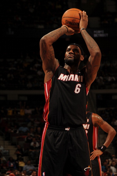 马略卡vs奥萨苏纳：塞尔希-达德尔、韦达特-穆里奇首发，布季米尔、博约莫出战（马略卡对阵奥萨苏纳：塞尔希-达德尔、穆里奇先发，布季米尔、博约莫出战）