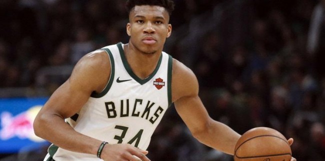 他是最被低估的球员之一（他是最被忽视的球员之一）